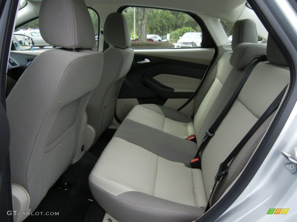 2013 Ford Focus SE Sedan Rear Seat Photo #71282992