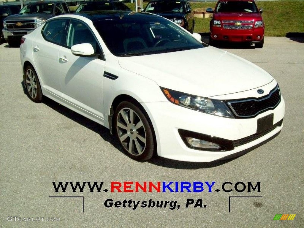 Snow White Pearl Kia Optima