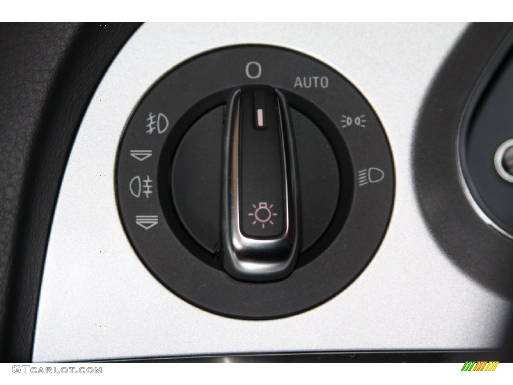 2011 Audi S6 5.2 FSI quattro Sedan Controls Photo #71287906