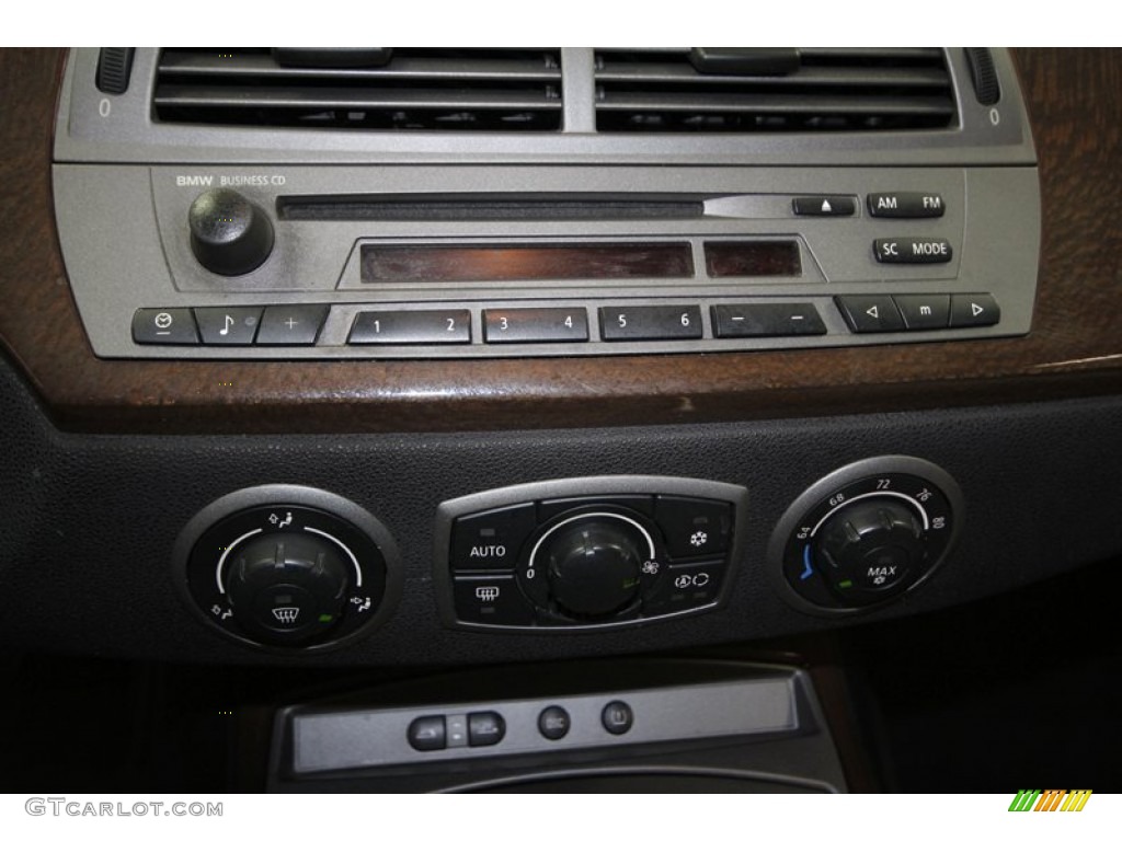 2003 BMW Z4 2.5i Roadster Controls Photo #71290369