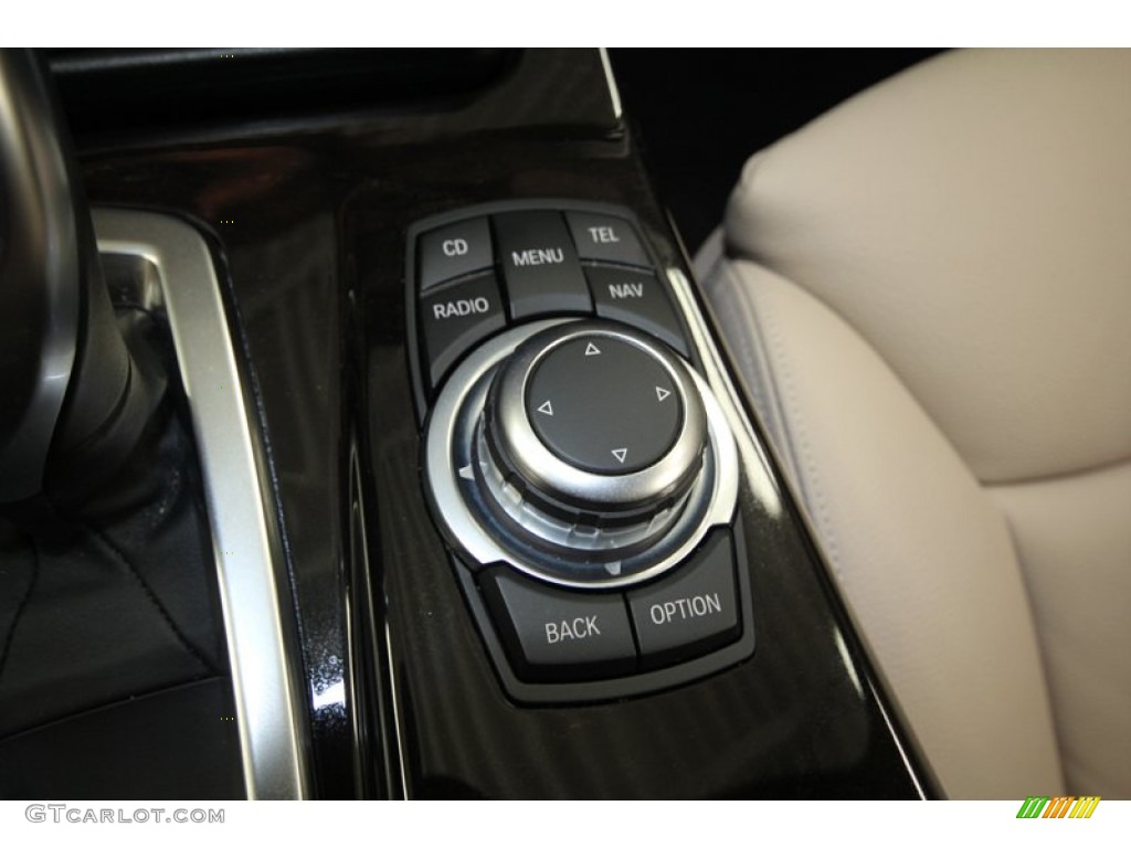 2012 BMW 5 Series 528i Sedan Controls Photo #71291575