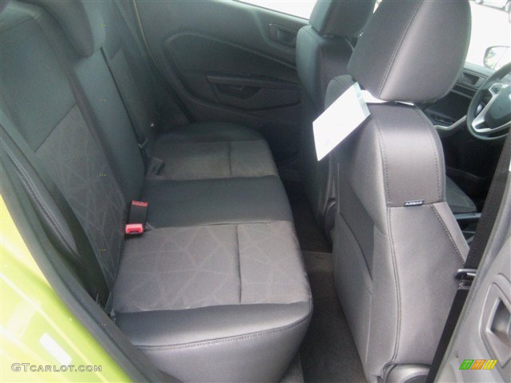 2013 Fiesta SE Sedan - Lime Squeeze / Charcoal Black photo #16