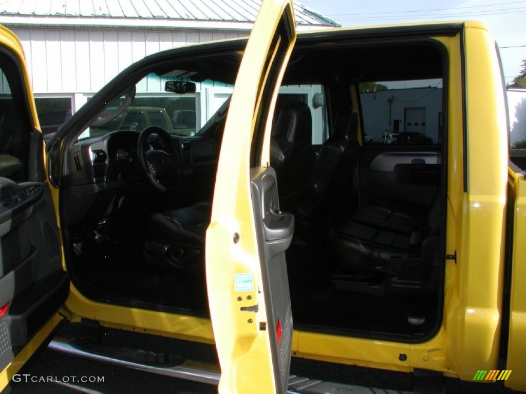 2006 F250 Super Duty Amarillo Special Edition Crew Cab 4x4 - Screaming Yellow / Black photo #39