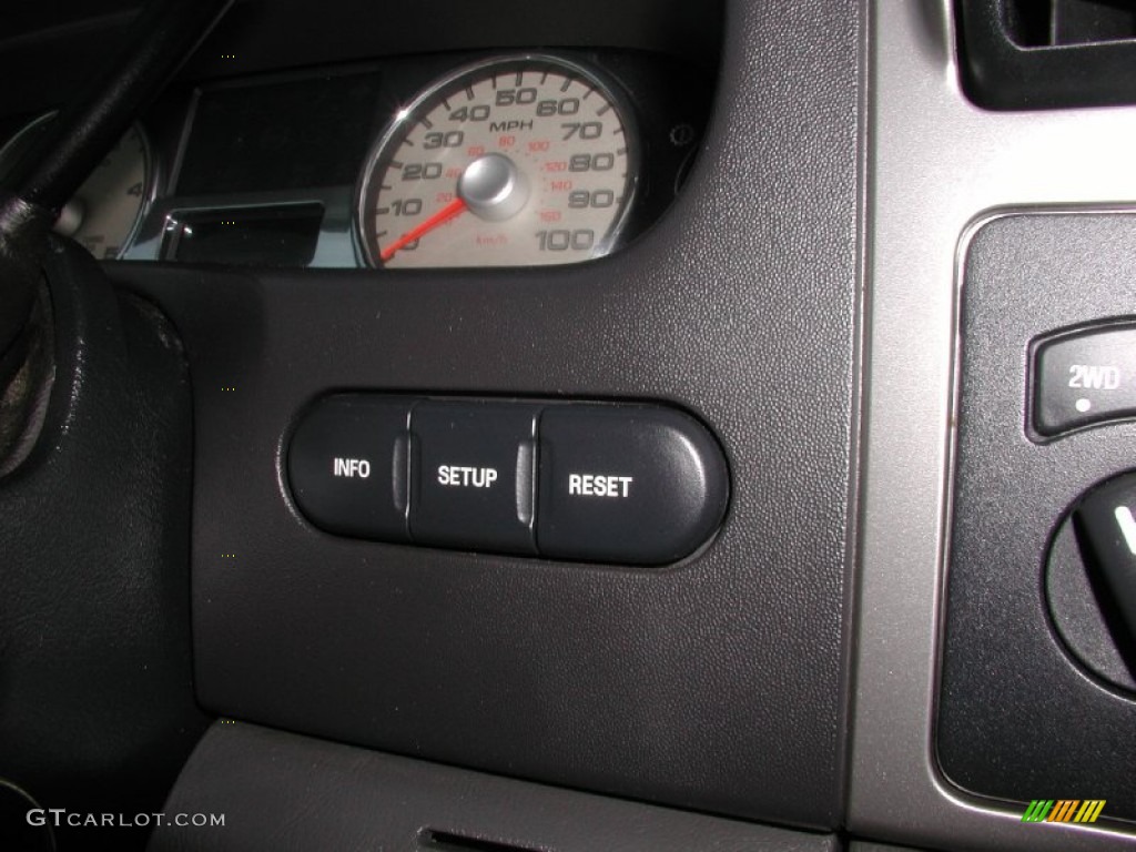 2006 F250 Super Duty Amarillo Special Edition Crew Cab 4x4 - Screaming Yellow / Black photo #70