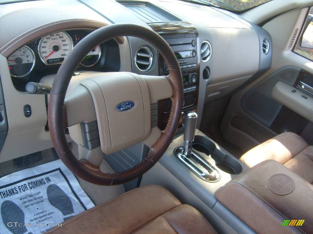 2006 F150 King Ranch SuperCrew - Oxford White / Castano Brown Leather photo #16