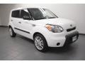 2011 Clear White Kia Soul 1.6  photo #1