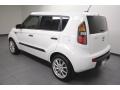 2011 Clear White Kia Soul 1.6  photo #5