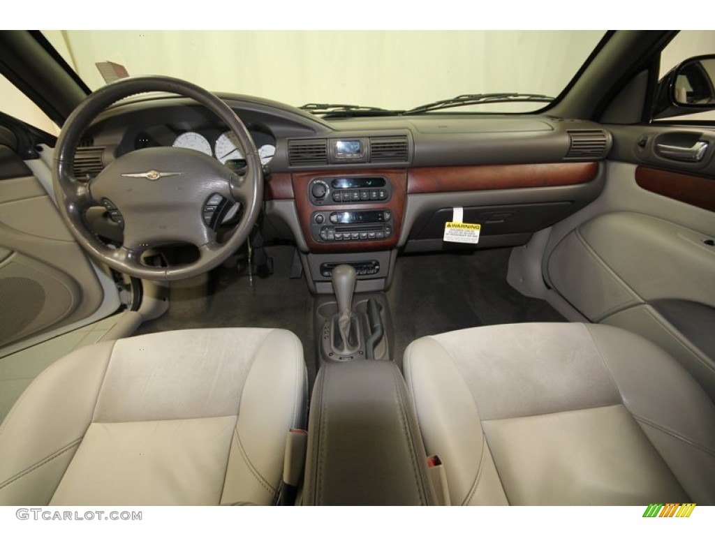 2006 Chrysler Sebring Limited Convertible Dashboard Photos