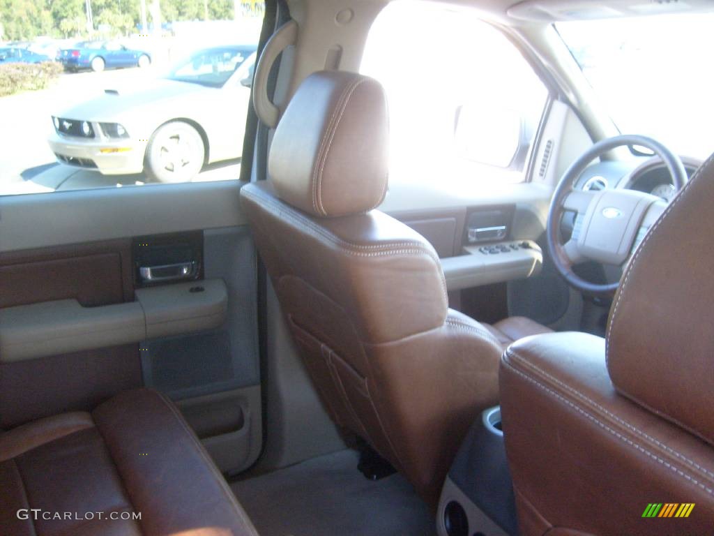 2006 F150 King Ranch SuperCrew - Oxford White / Castano Brown Leather photo #19