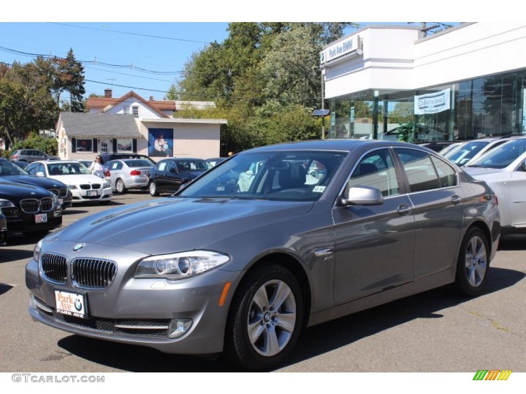 2012 5 Series 528i xDrive Sedan - Space Gray Metallic / Black photo #1