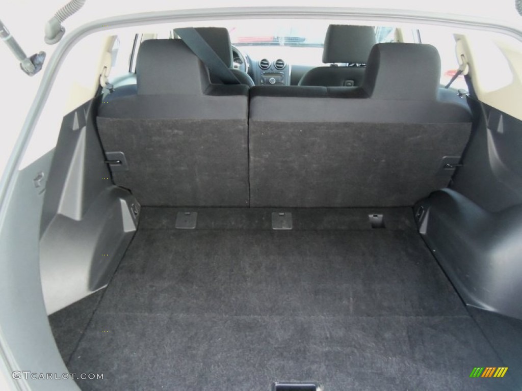 2011 Rogue S AWD - Pearl White / Black photo #7