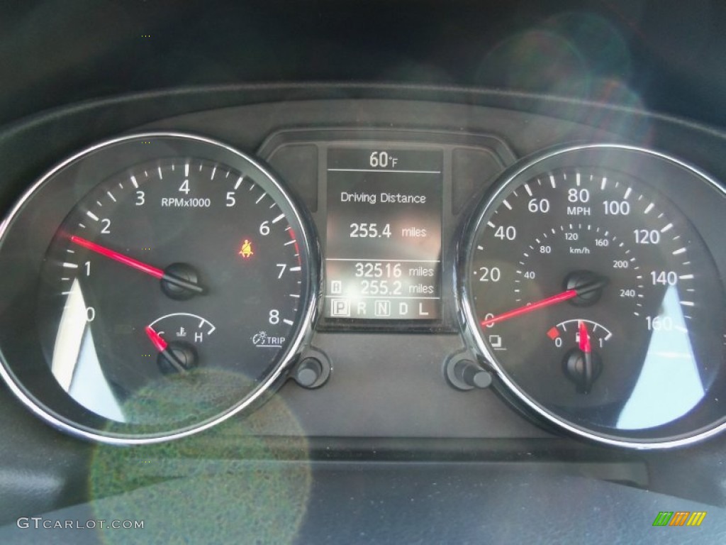 2011 Rogue S AWD - Pearl White / Black photo #11