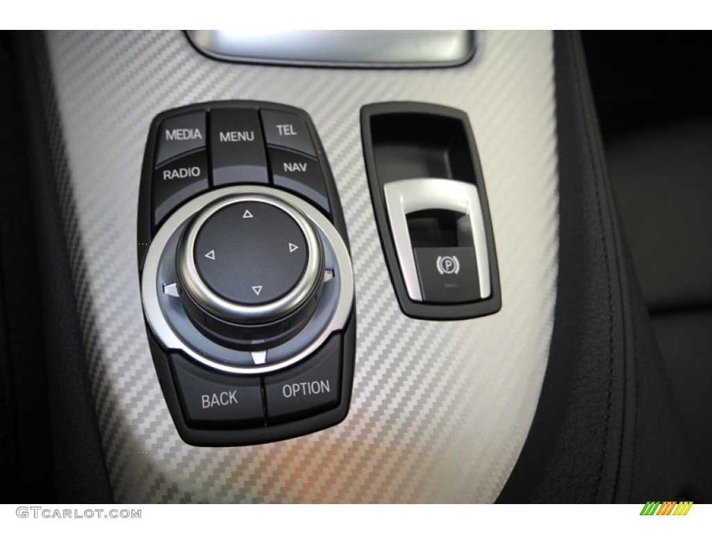 2013 BMW Z4 sDrive 35i Controls Photo #71298856