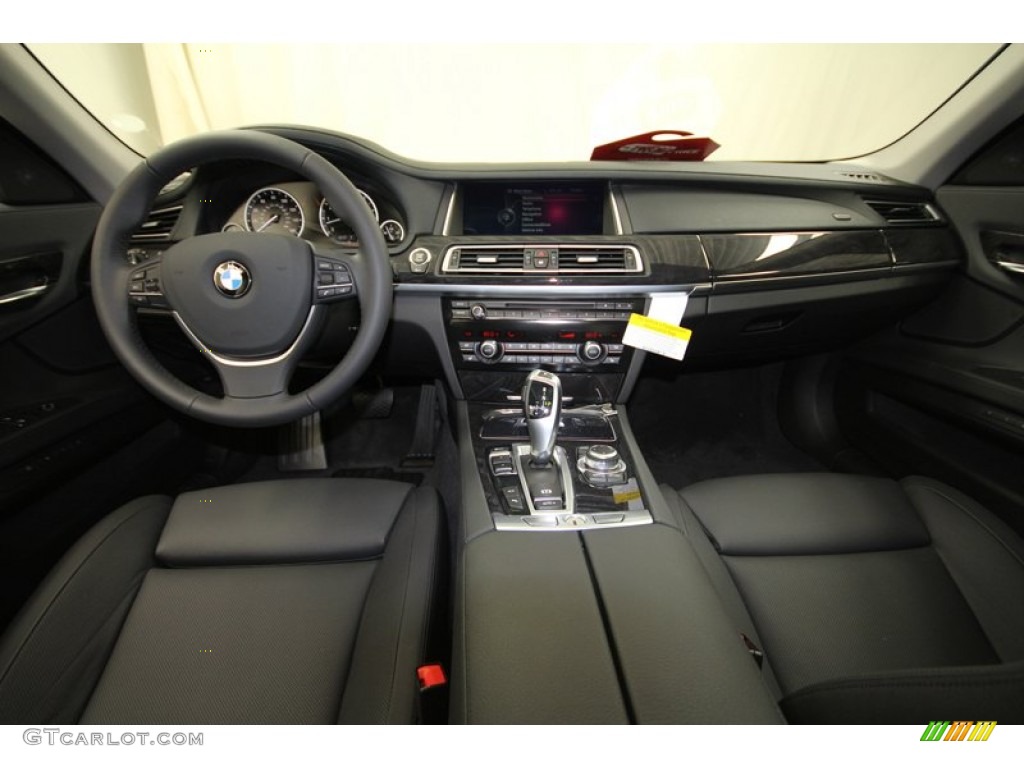 2013 7 Series 740Li Sedan - Black Sapphire Metallic / Black photo #4