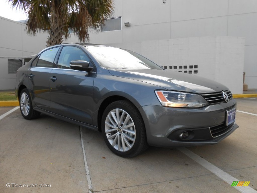 2013 Jetta SEL Sedan - Platinum Gray Metallic / Titan Black photo #1