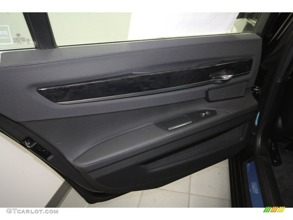 2013 7 Series 740Li Sedan - Black Sapphire Metallic / Black photo #25