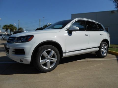 2013 Volkswagen Touareg VR6 FSI Lux 4XMotion Data, Info and Specs