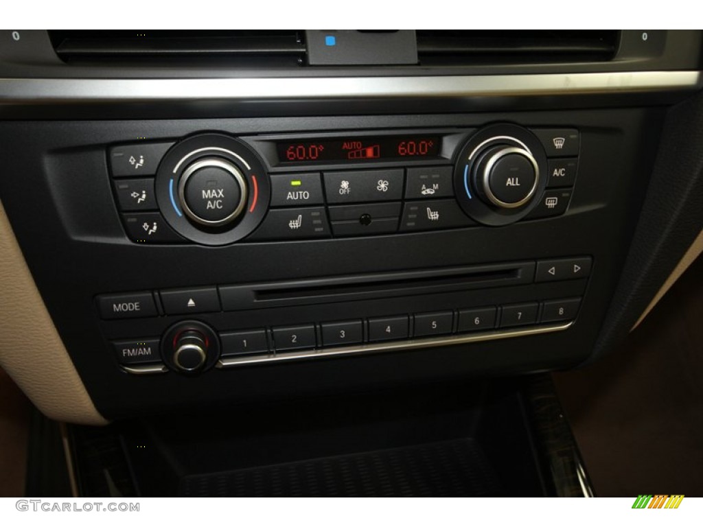 2013 BMW X3 xDrive 28i Audio System Photos