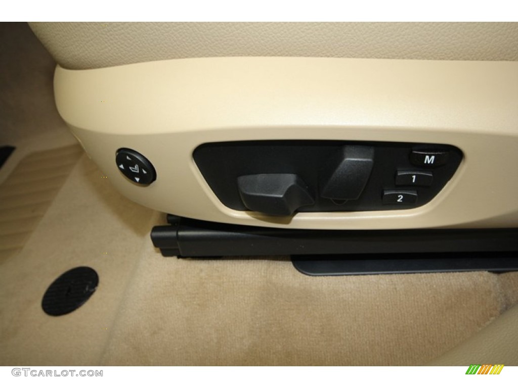 2013 X3 xDrive 28i - Black Sapphire Metallic / Sand Beige photo #15