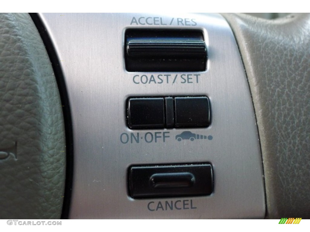 2005 Infiniti FX 35 AWD Controls Photos