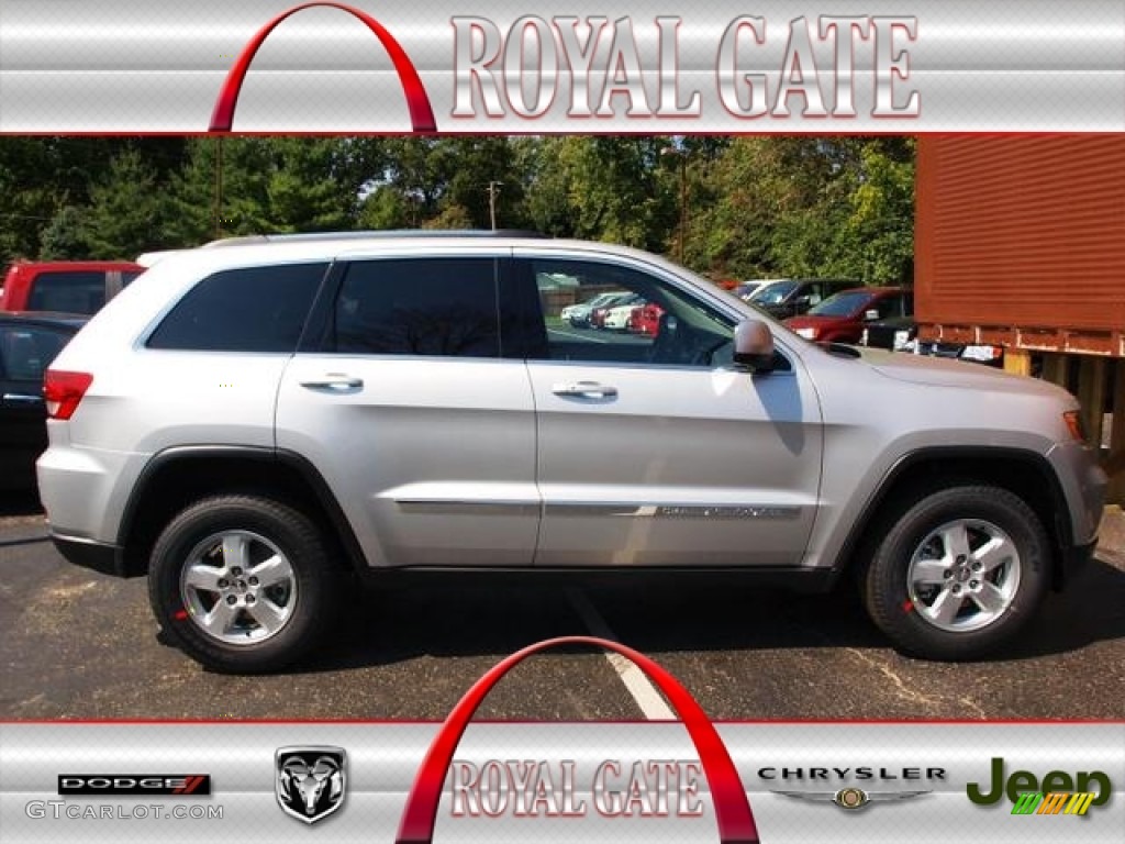 2013 Grand Cherokee Laredo 4x4 - Bright Silver Metallic / Black photo #1