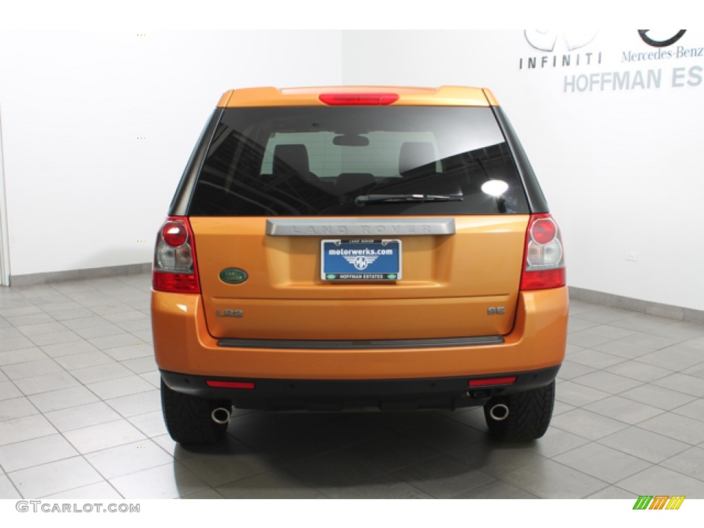 2008 LR2 SE - Tambora Flame Orange / Ebony Black photo #4