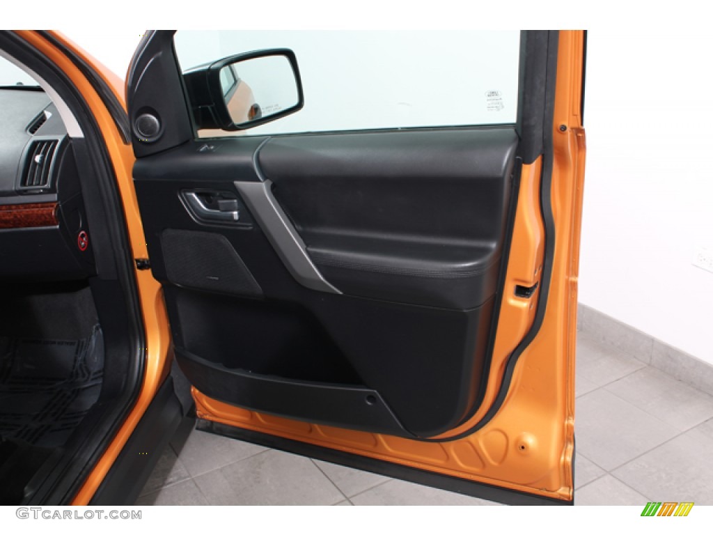 2008 LR2 SE - Tambora Flame Orange / Ebony Black photo #13