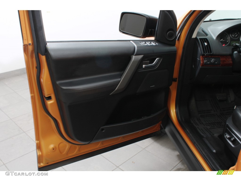 2008 LR2 SE - Tambora Flame Orange / Ebony Black photo #16