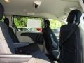 Stone White - Grand Caravan SE Photo No. 4