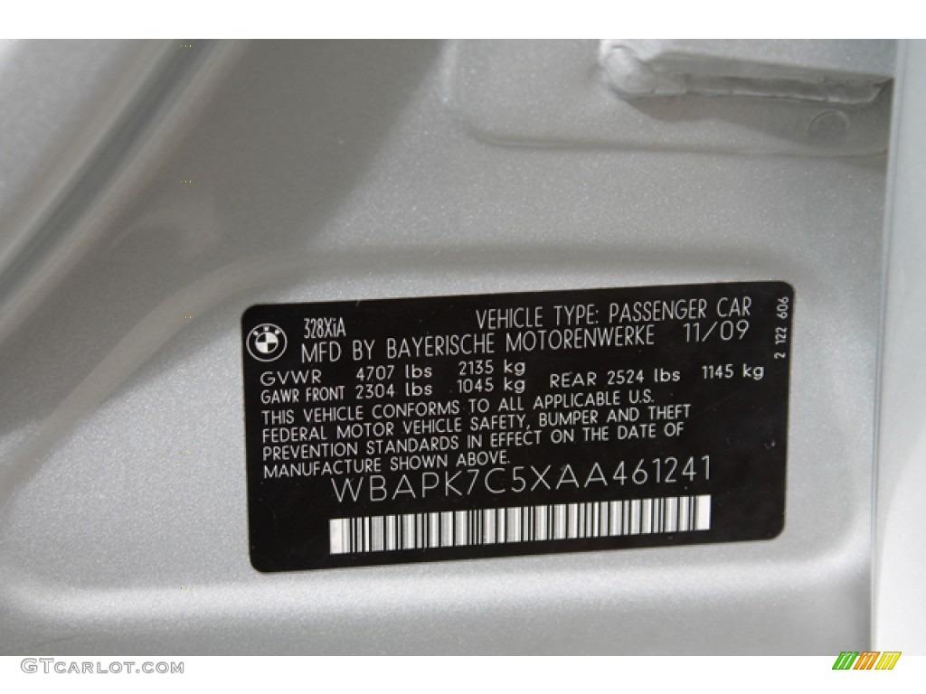 2010 3 Series 328i xDrive Sedan - Titanium Silver Metallic / Black photo #31