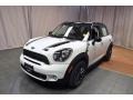 Light White - Cooper S Countryman Photo No. 1