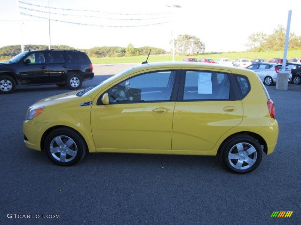 2010 Aveo Aveo5 LS - Summer Yellow / Charcoal photo #4