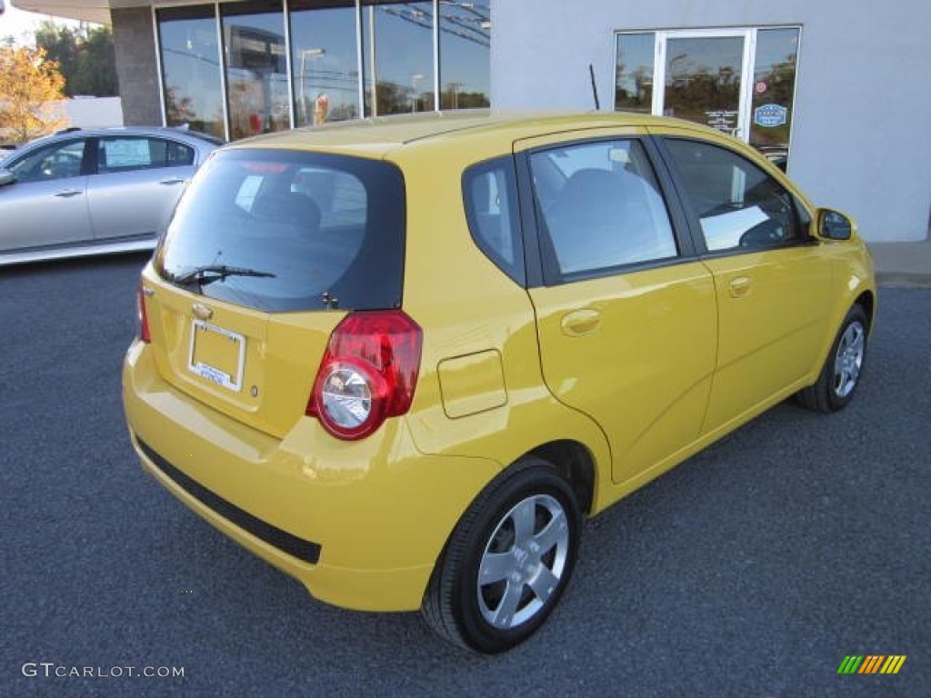 2010 Aveo Aveo5 LS - Summer Yellow / Charcoal photo #7