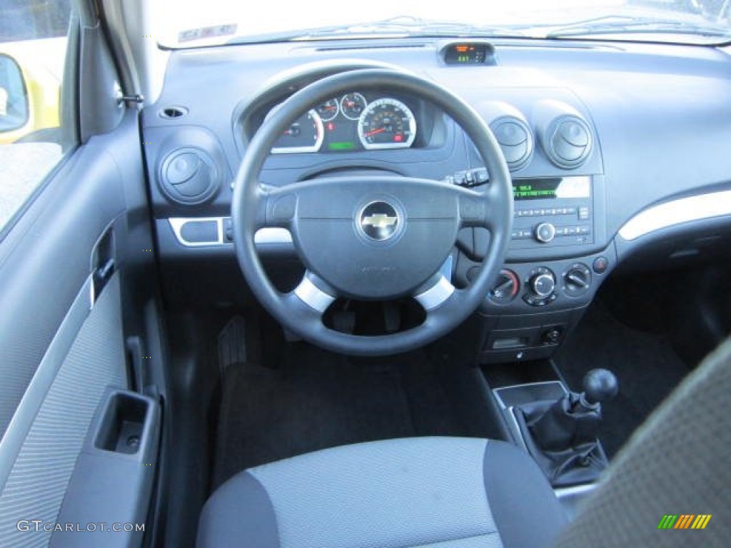 2010 Aveo Aveo5 LS - Summer Yellow / Charcoal photo #15