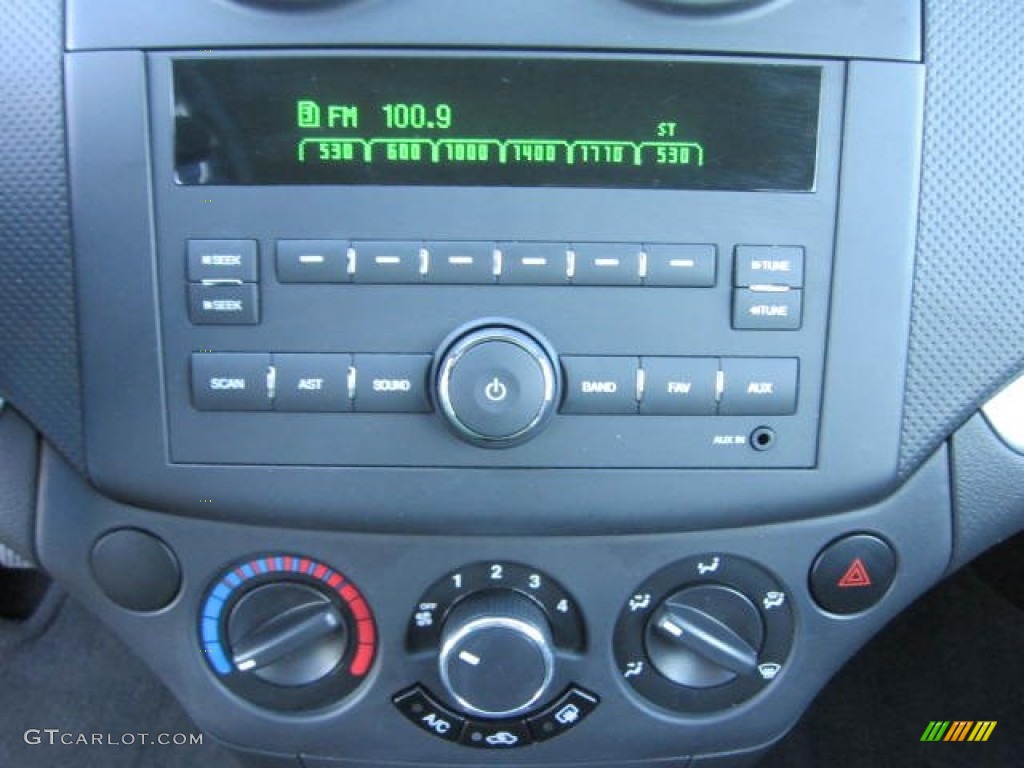 2010 Aveo Aveo5 LS - Summer Yellow / Charcoal photo #19