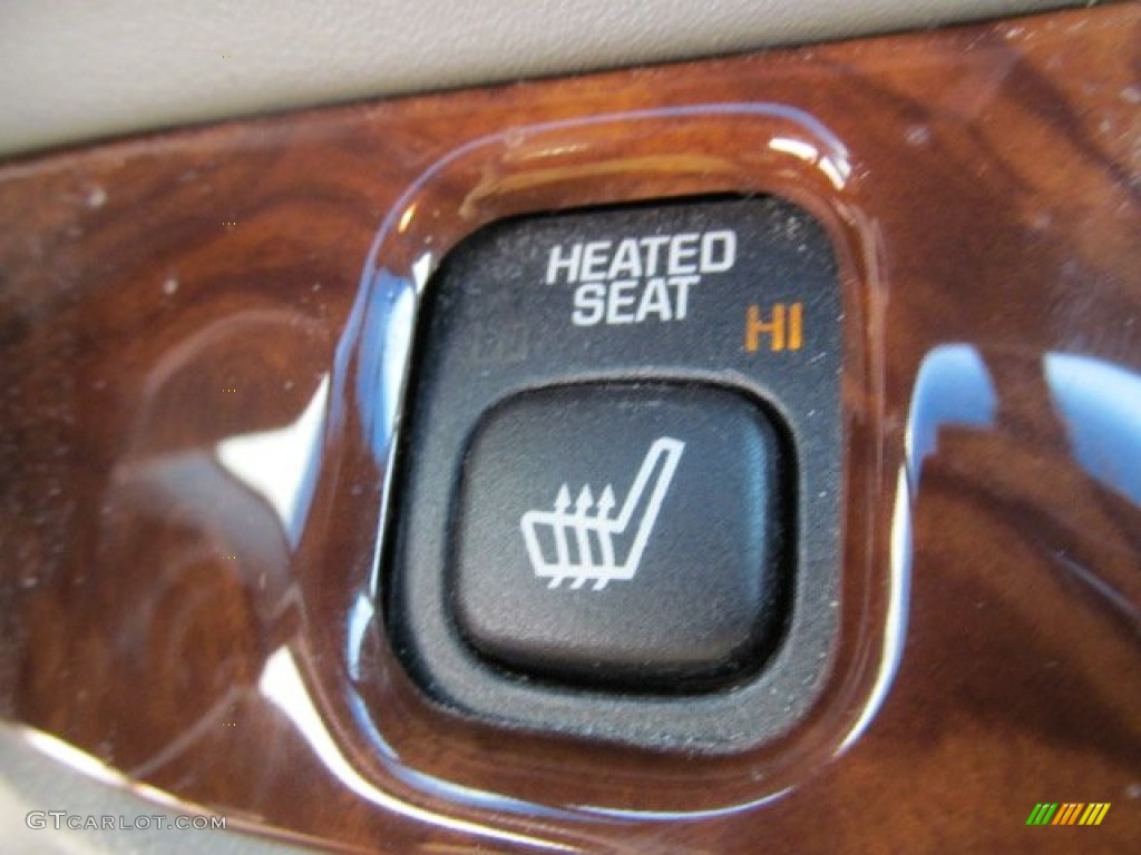 2004 Buick Park Avenue Ultra Controls Photo #71310580