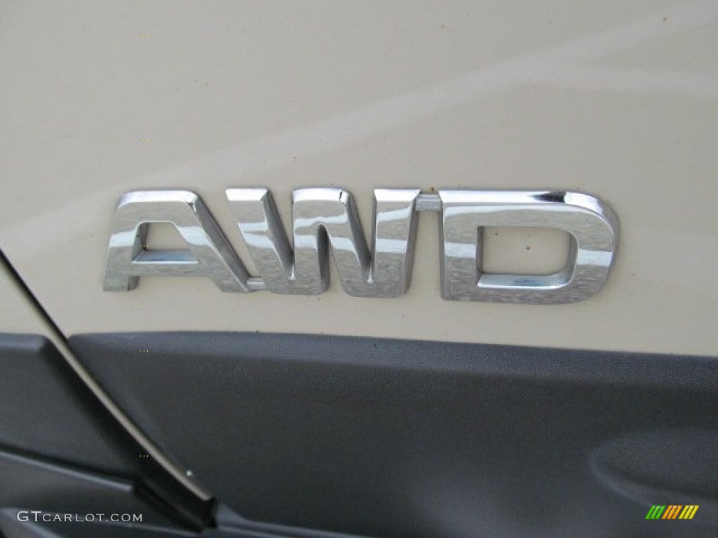 2011 Sorento EX V6 AWD - White Sand Beige / Black photo #10