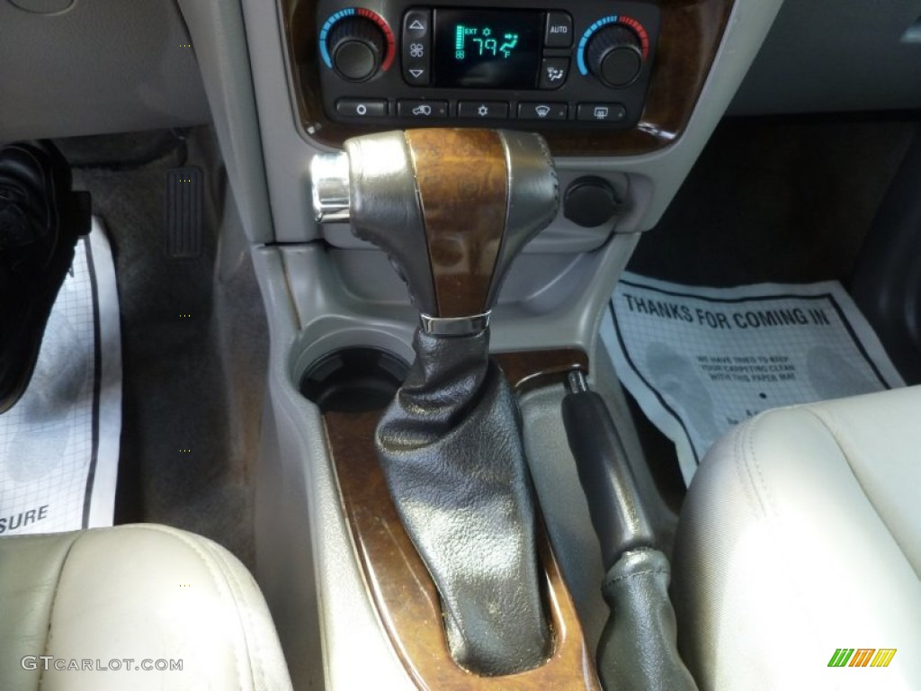 2006 Rainier CXL AWD - Frost White / Cashmere photo #15