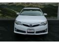 Super White - Camry SE Photo No. 3