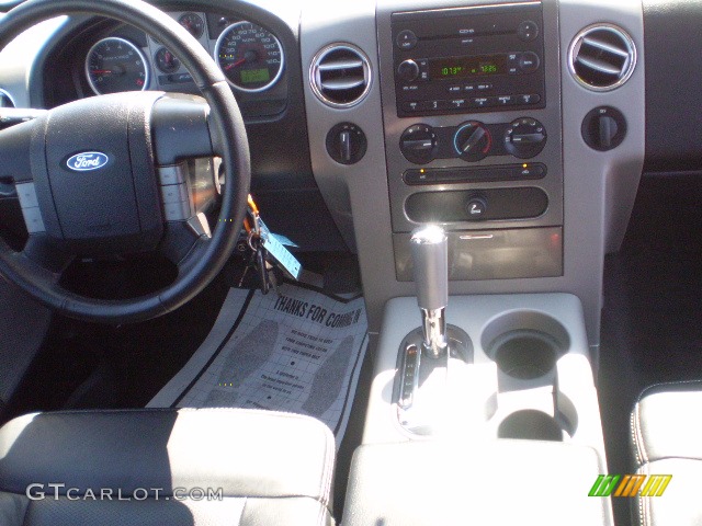 2006 F150 FX4 SuperCab 4x4 - Bright Red / Black photo #29