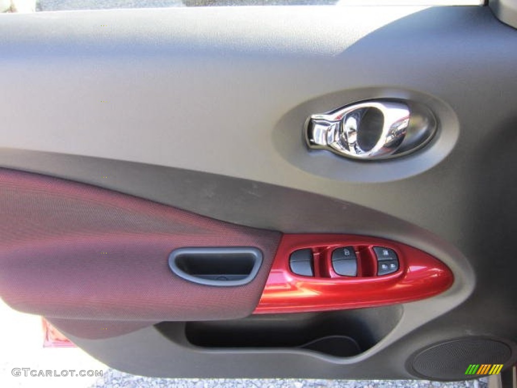 2012 Nissan Juke SV AWD Black/Red/Red Trim Door Panel Photo #71325589
