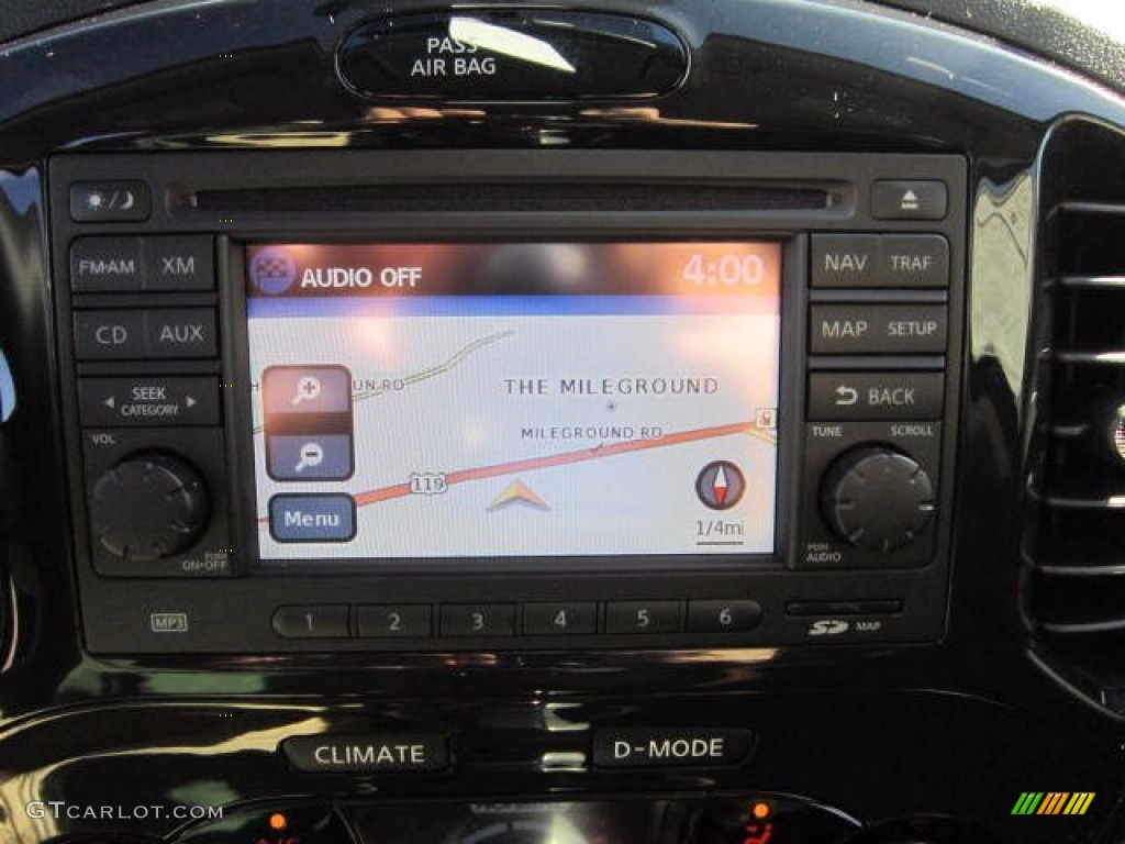 2012 Nissan Juke SV AWD Navigation Photos