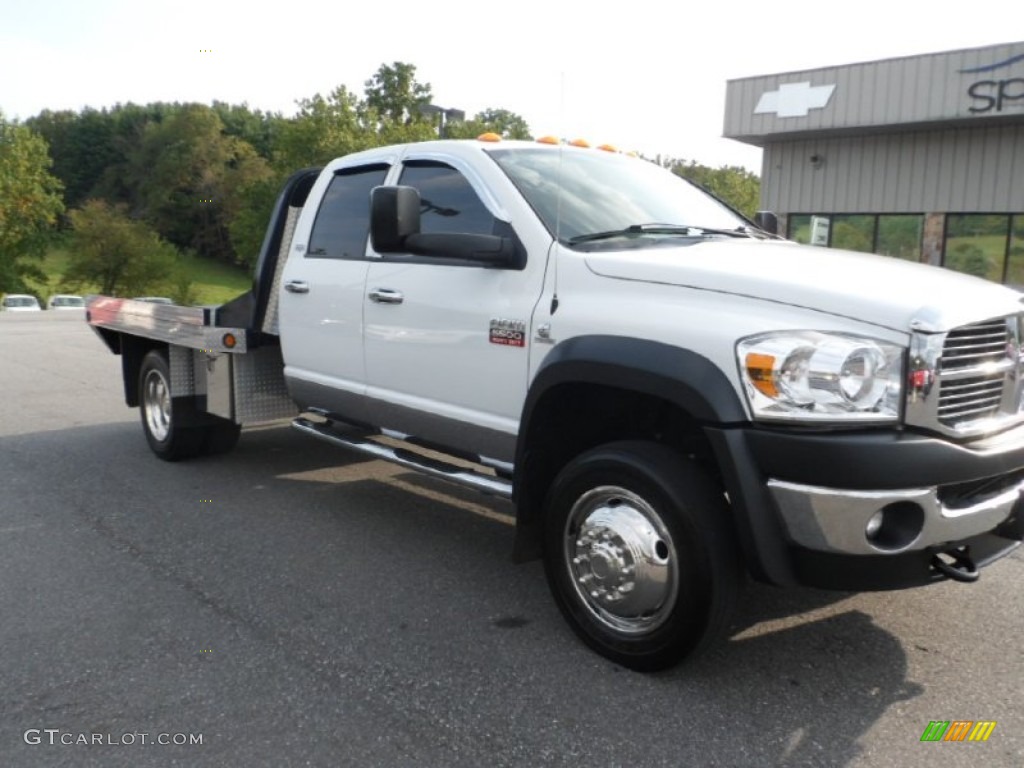 2008 Ram 5500 HD Laramie Quad Cab 4x4 Flat Bed - Bright White / Medium Slate Gray photo #3