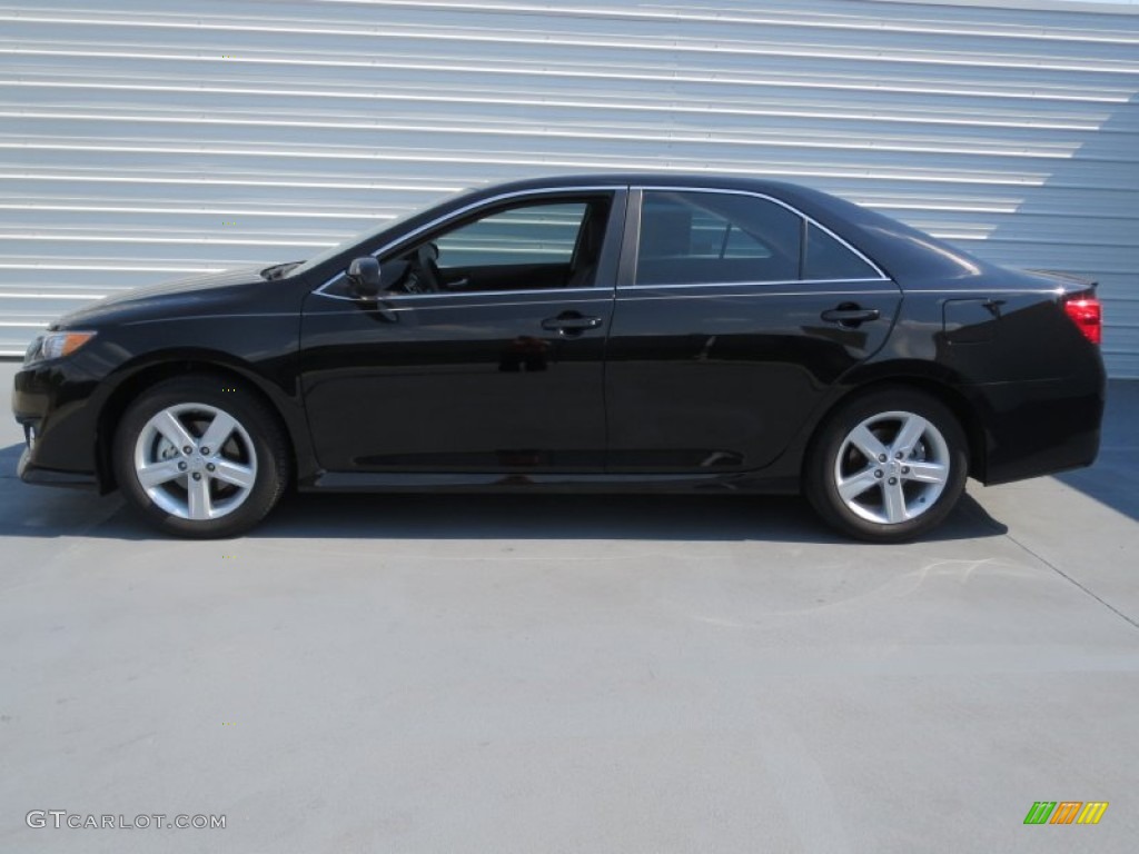 2012 Camry SE - Attitude Black Metallic / Black photo #5