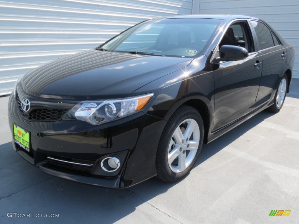 2012 Camry SE - Attitude Black Metallic / Black photo #6