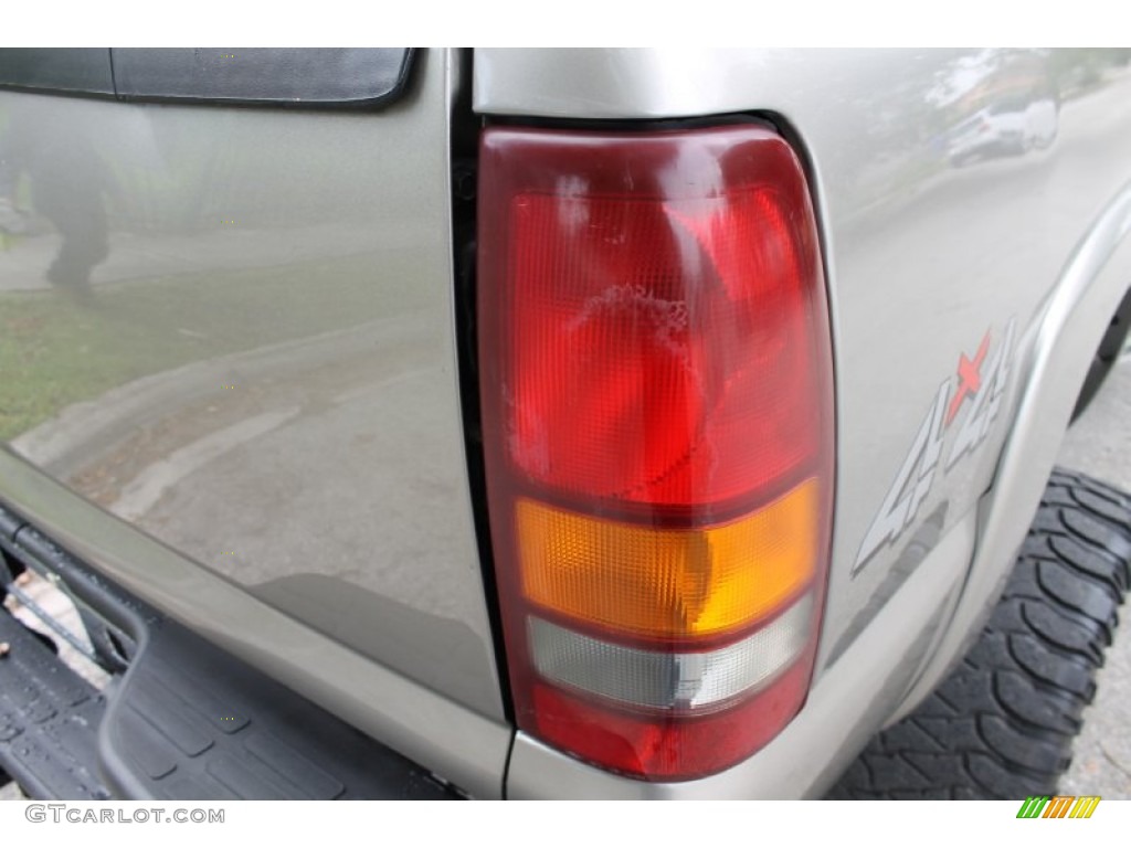 2002 Silverado 2500 LS Extended Cab 4x4 - Light Pewter Metallic / Medium Gray photo #26