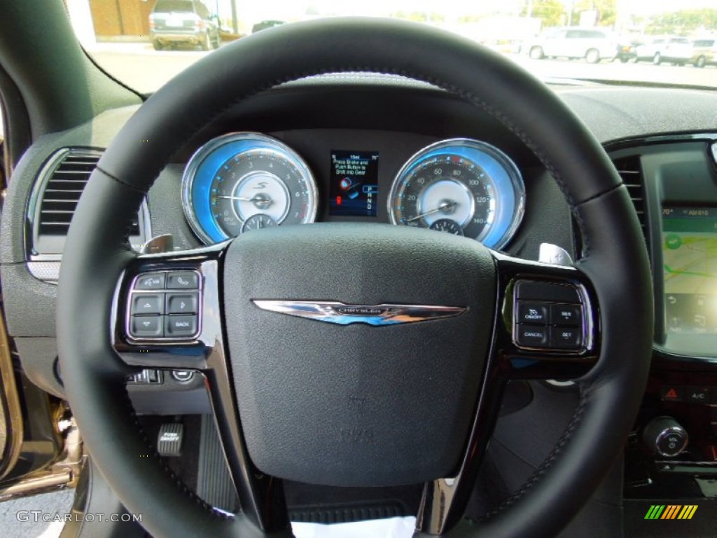 2013 Chrysler 300 S V6 Black/Red Steering Wheel Photo #71332854