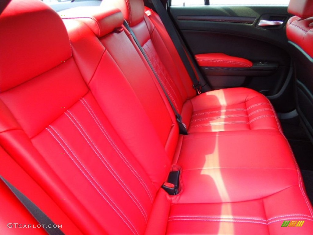 Black/Red Interior 2013 Chrysler 300 S V6 Photo #71332896