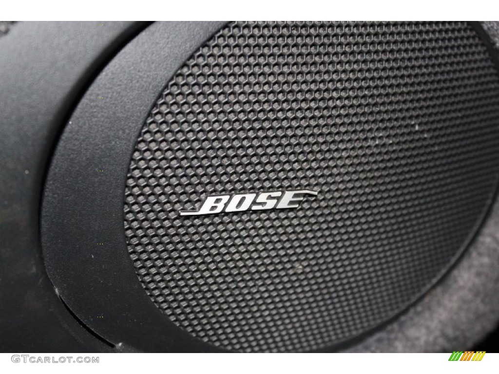 2002 Porsche 911 Turbo Coupe Audio System Photo #71339090