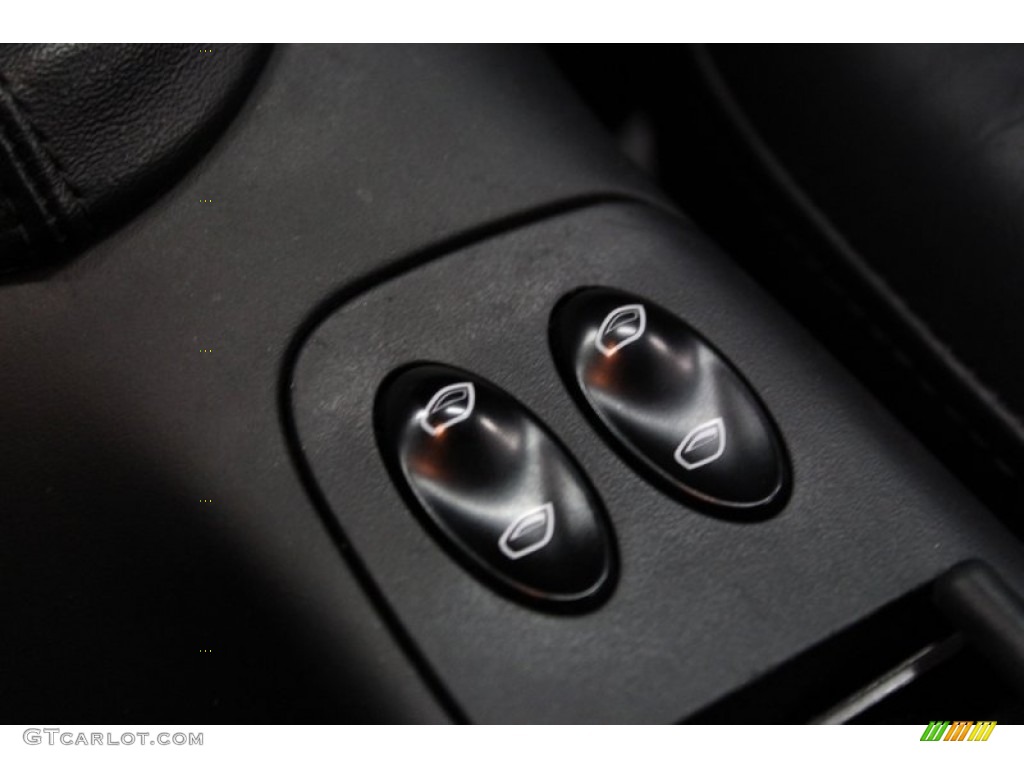 2002 Porsche 911 Turbo Coupe Controls Photo #71339334